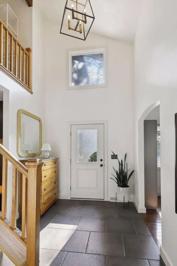 5134 Highland RD, Minnetonka, MN 55345