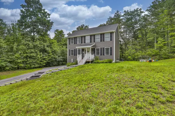 55 Falcon Ridge RD, Milford, NH 03055