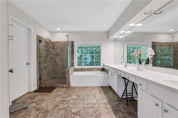 3158 Elmendorf DR NW, Kennesaw, GA 30144