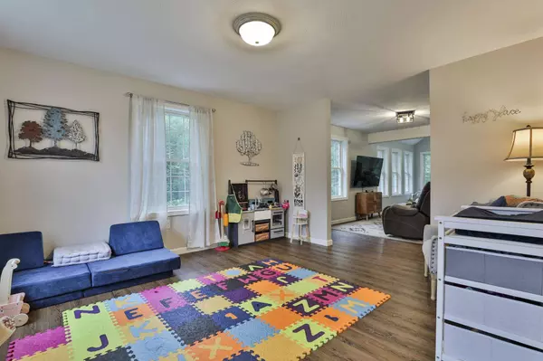 55 Falcon Ridge RD, Milford, NH 03055