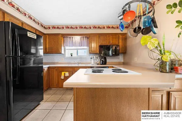 7820 Terry Drive, La Vista, NE 68128