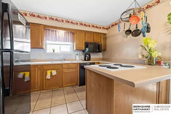 7820 Terry Drive, La Vista, NE 68128