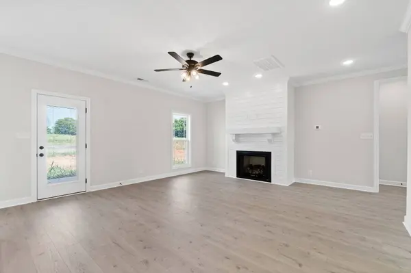 595 Alicia Drive, Clarksville, TN 37043