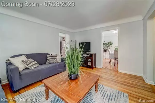 3421 CHESTNUT Street, Dearborn, MI 48124