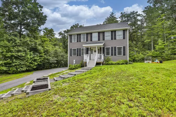 55 Falcon Ridge RD, Milford, NH 03055