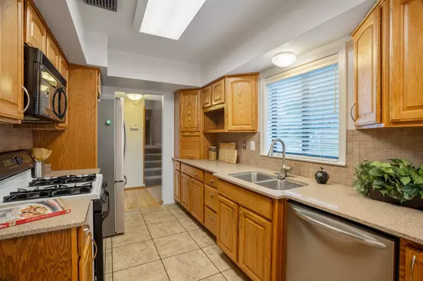 3016 Orange, Los Alamos, NM 87544