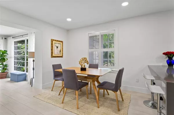 936 Sorolla Ave, Coral Gables, FL 33134