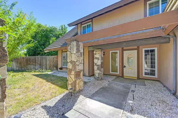 6841 Greenhaven DR, Sacramento, CA 95831