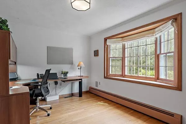 11 Blueberry Cir, Andover, MA 01810