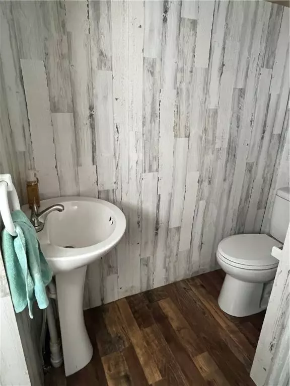 560 Lake Lynn Road, Lake Lynn, PA 15451