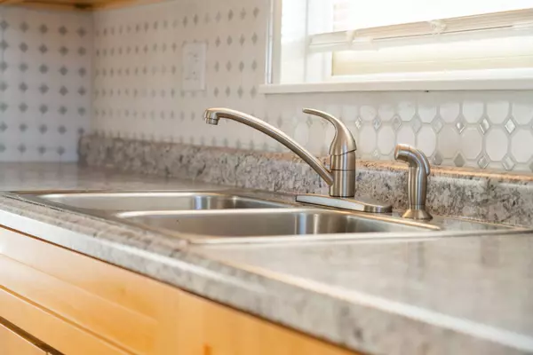 16342 Ingleside Avenue, South Holland, IL 60473