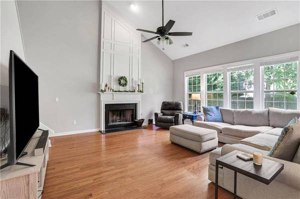 3158 Elmendorf DR NW, Kennesaw, GA 30144