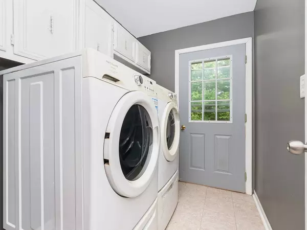 513 W WASHINGTON ST, Yorkville, IL 60560