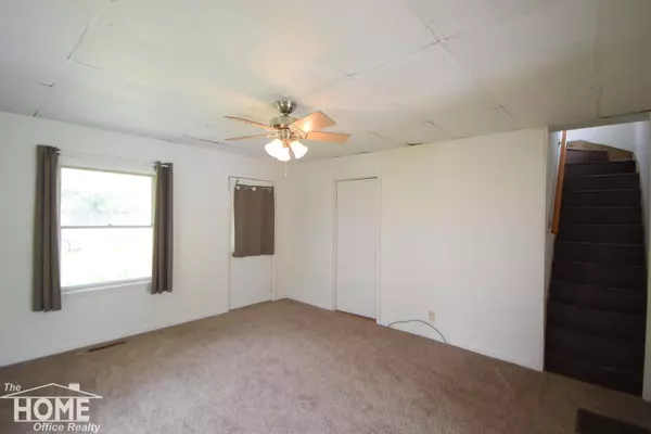 214 E Elm St, Ovid, MI 48866