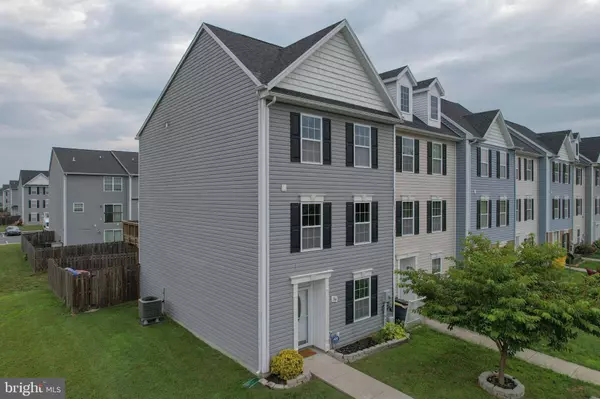 38 ENVY CT, Inwood, WV 25428