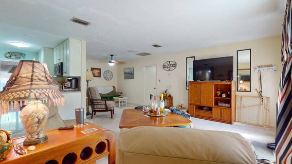 1009 Beach CT, Fort Pierce, FL 34950