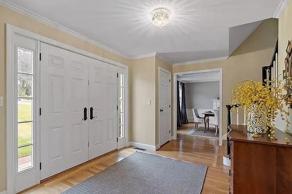 11 Blueberry Cir, Andover, MA 01810