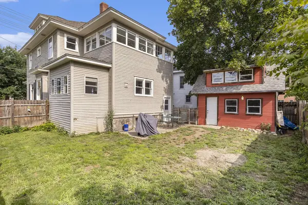 221 S Eagle Street, Marshall, MI 49068