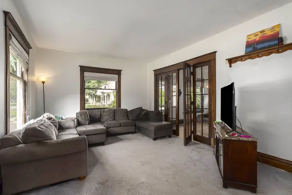 221 S Eagle Street, Marshall, MI 49068