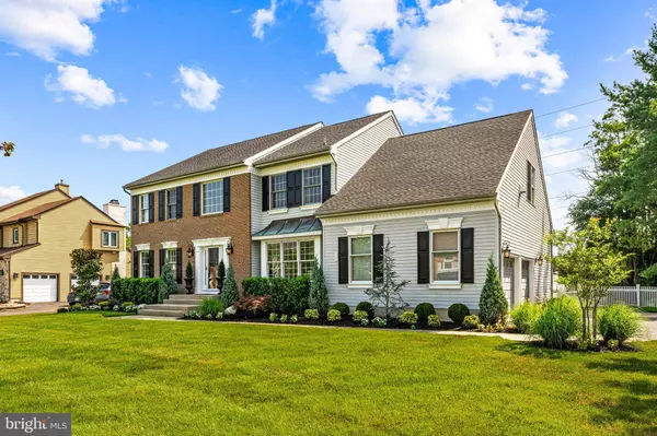 27 SORREL RUN, Mount Laurel, NJ 08054