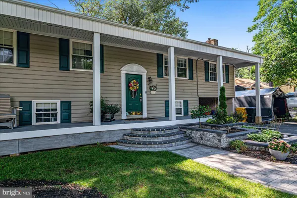 302 MONTFIELD LN, Glen Burnie, MD 21061