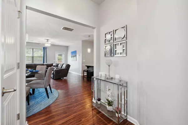 2397 Oakleaf CIR, Lithonia, GA 30058