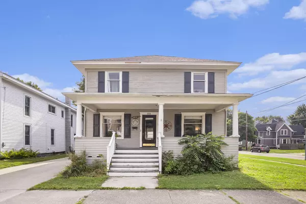 221 S Eagle Street, Marshall, MI 49068