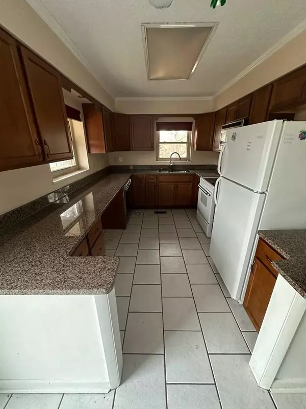 8535 ASHEVILLE HWY, Knoxville, TN 37924