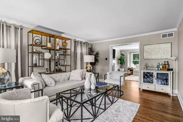 27 SORREL RUN, Mount Laurel, NJ 08054