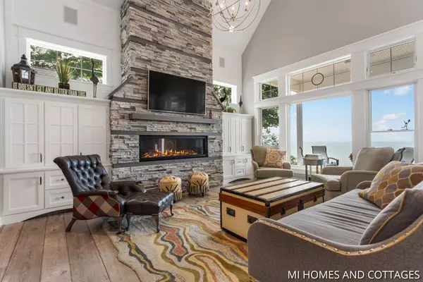 3391 Maple Avenue, Holland, MI 49424