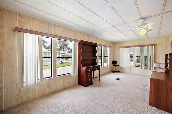 198 PALM MEADOWS DR, Eustis, FL 32726