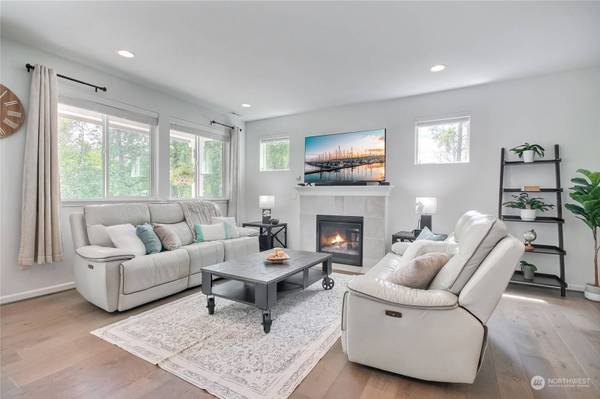 3004 47th ST SE, Everett, WA 98203