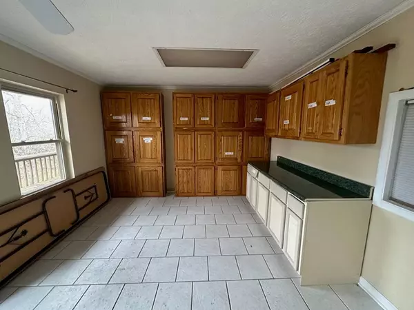 8535 ASHEVILLE HWY, Knoxville, TN 37924