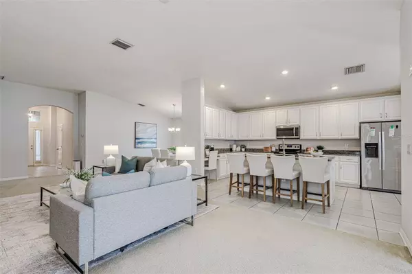 12615 SANDPINE RESERVE PL, Gibsonton, FL 33534