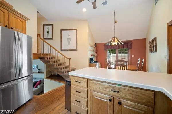 10 E Shore Trl, Hardyston Twp., NJ 07460