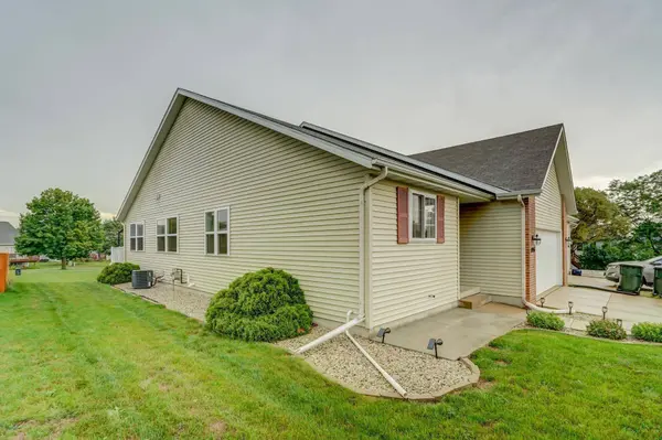 1086 School Street, Sun Prairie, WI 53590