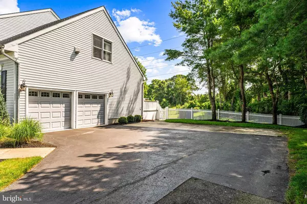 27 SORREL RUN, Mount Laurel, NJ 08054