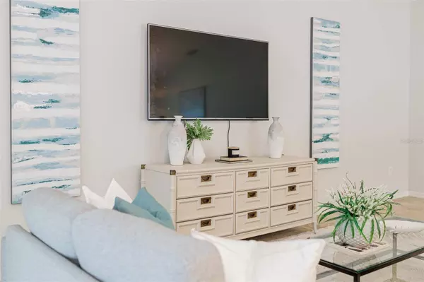 12615 SANDPINE RESERVE PL, Gibsonton, FL 33534