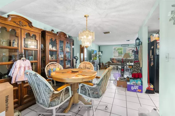 8512 LONGBOAT LN, Hudson, FL 34667