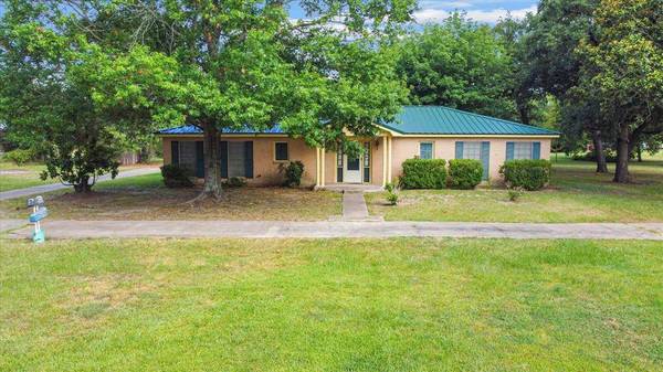 46 Fm 1696 RD W, Huntsville, TX 77320