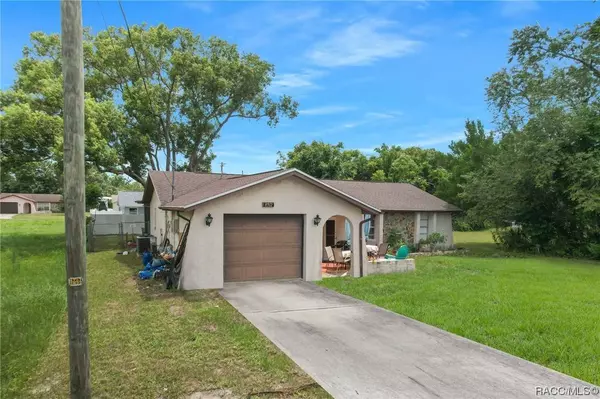 8512 Longboat LN, Hudson, FL 34667