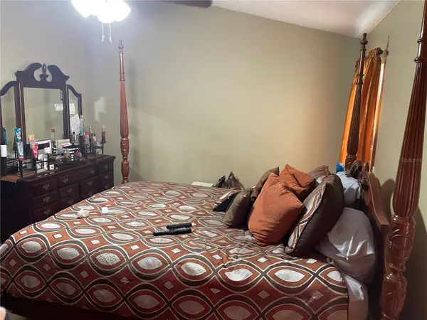 1122 SUMMER BREEZE DR, Brandon, FL 33511