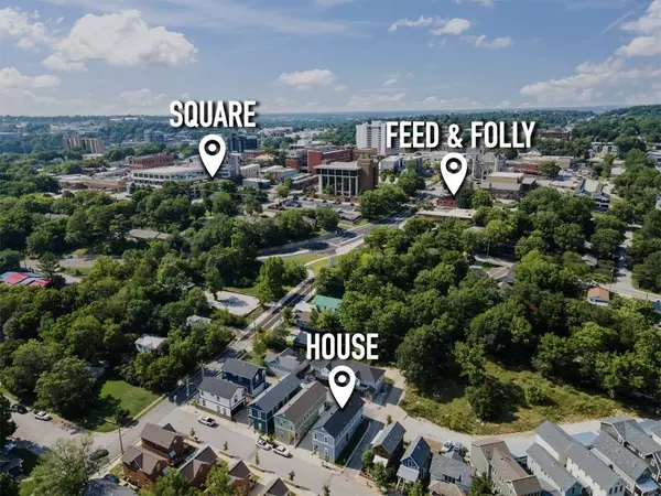 158 E South Street, Fayetteville, AR 72701