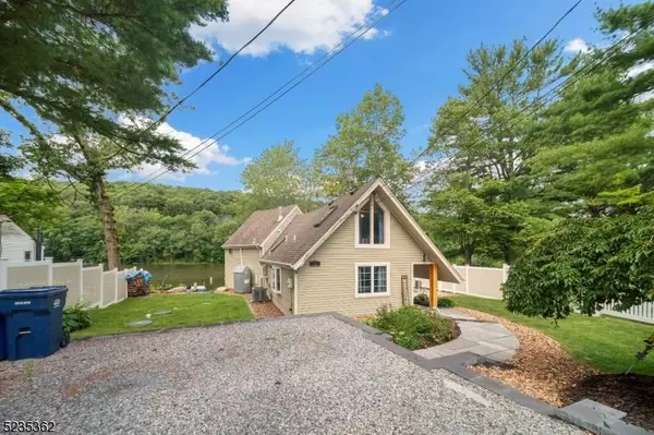 10 E Shore Trl, Hardyston Twp., NJ 07460