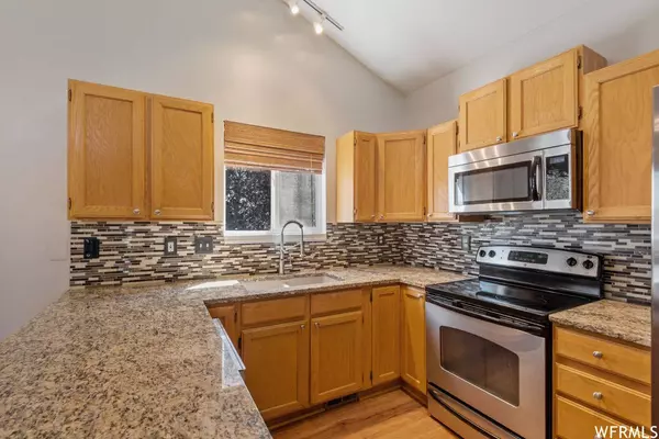 963 W 2350 N, Layton, UT 84041