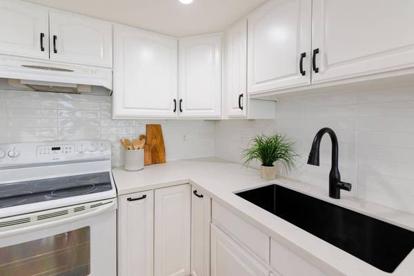 3856 Carter DR, South San Francisco, CA 94080