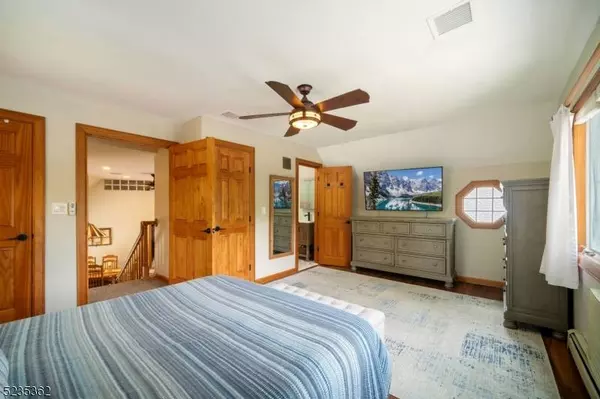 10 E Shore Trl, Hardyston Twp., NJ 07460