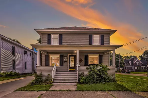 221 S Eagle Street, Marshall, MI 49068