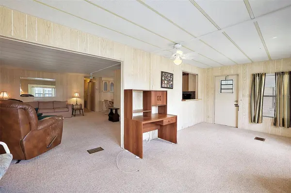 198 PALM MEADOWS DR, Eustis, FL 32726