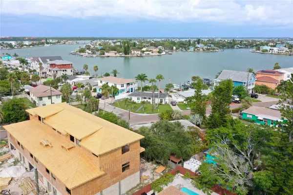 187 145TH AVE #1, Madeira Beach, FL 33708